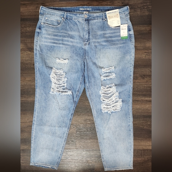American Rag Distressed Curvy Mom Jeans Plus Size - Picture 3 of 6